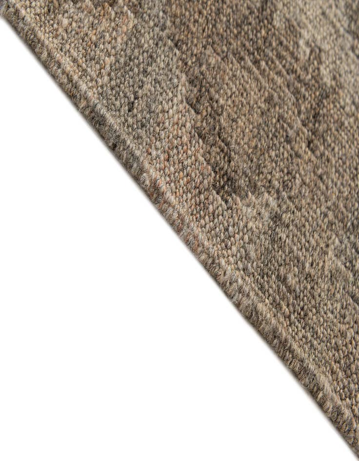 Detail image of  6' 10 x 9' 7  Hand Woven Kilim Maymana Wool Rug