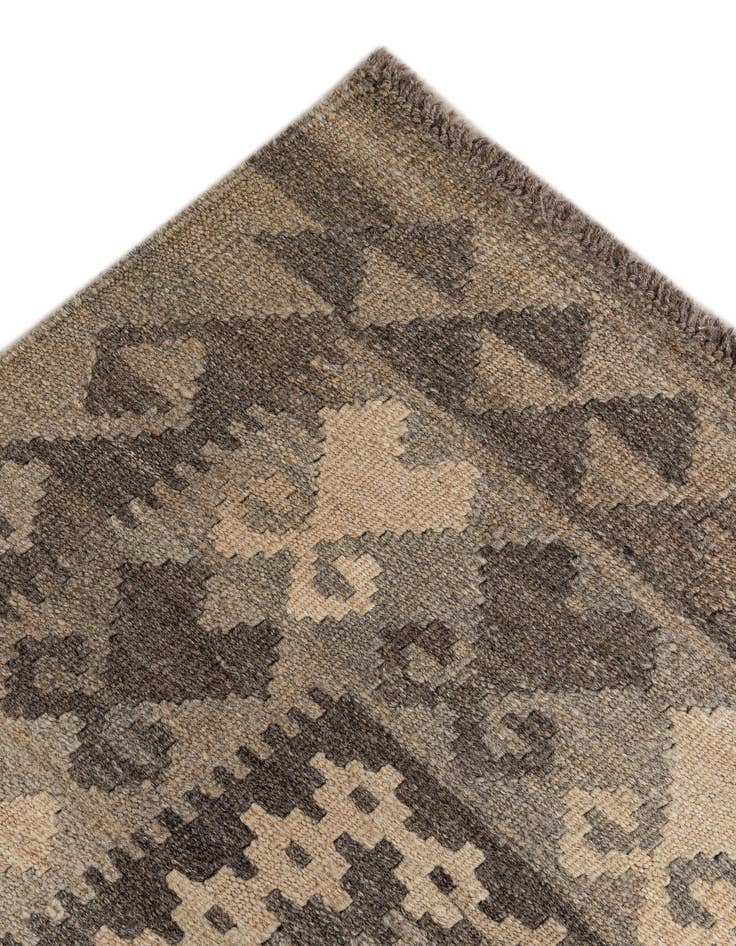 Detail image of  6' 10 x 9' 7  Hand Woven Kilim Maymana Wool Rug