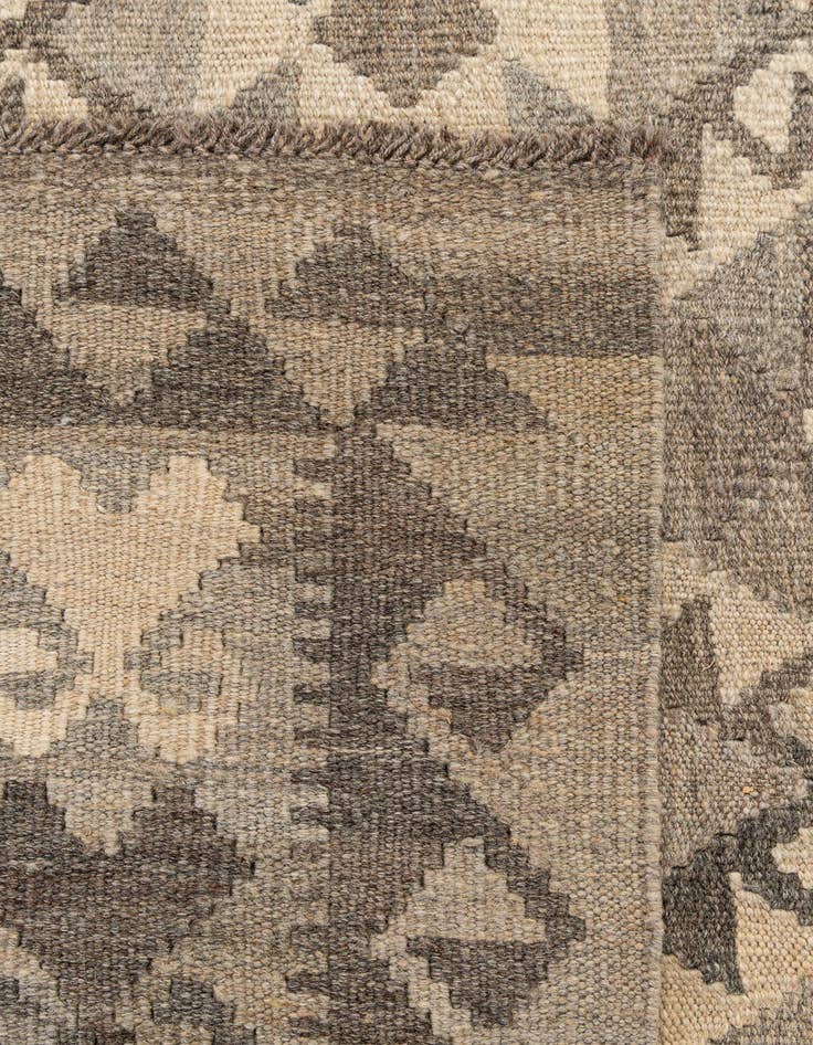 Detail image of  6' 10 x 9' 7  Hand Woven Kilim Maymana Wool Rug