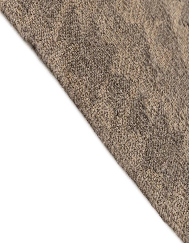 Detail image of  6' 11 x 9' 10  Hand Woven Kilim Maymana Wool Rug