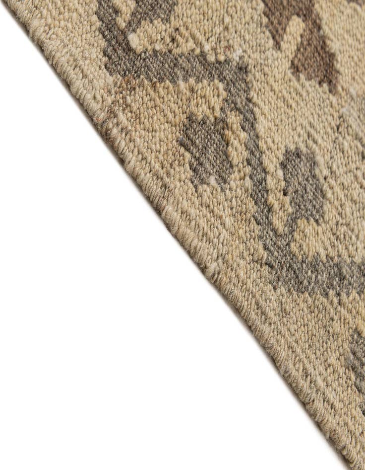 Detail image of  6' 10 x 9' 11  Hand Woven Kilim Maymana Wool Rug