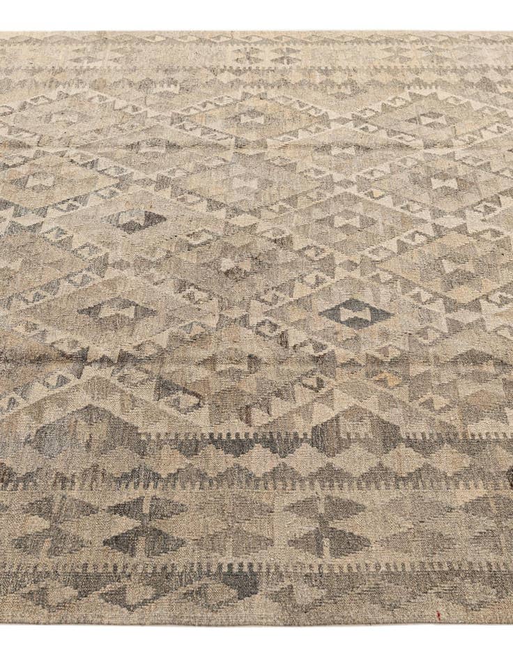 Detail image of  6' 10 x 9' 10  Hand Woven Kilim Maymana Wool Rug