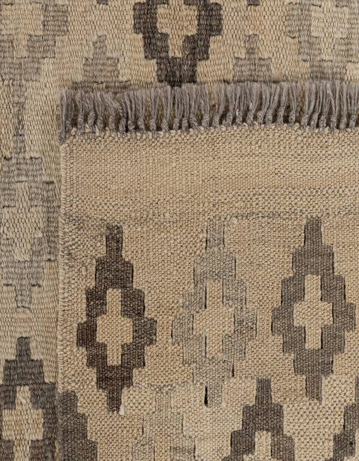 Detail image of  6' 9 x 9' 8  Hand Woven Kilim Maymana Wool Rug