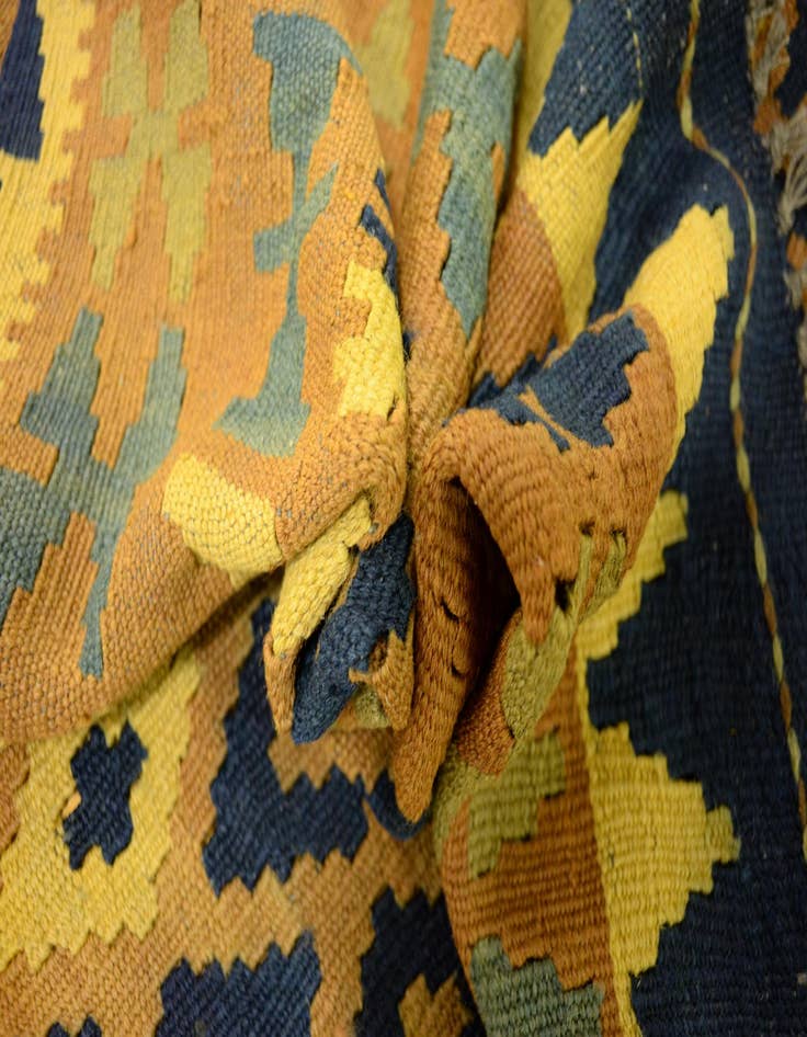 Detail image of  3' 3 x 6' 5  Hand Woven Kilim Maymana Wool Rug