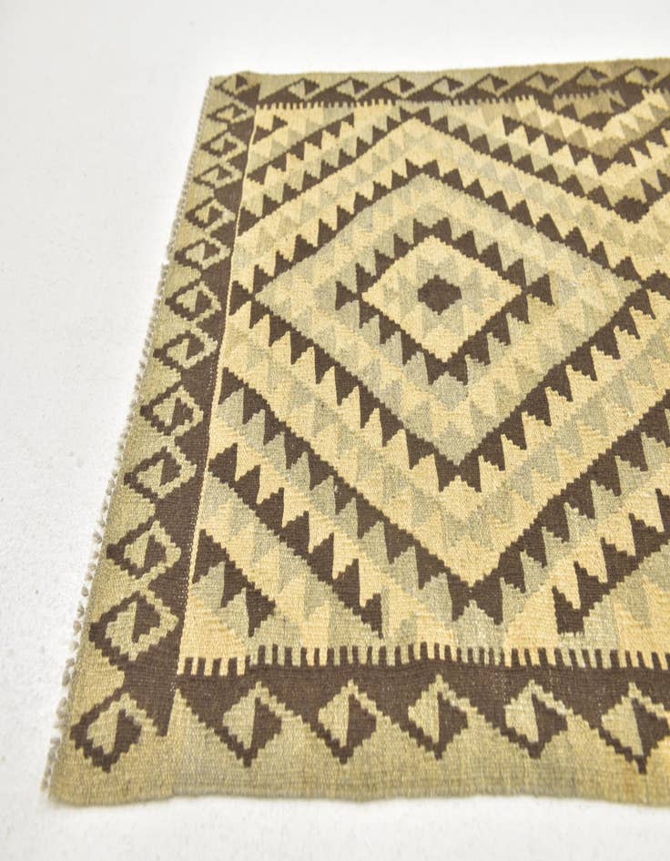 Detail image of  2' 10 x 4'  Hand Woven Kilim Maymana Wool Rug