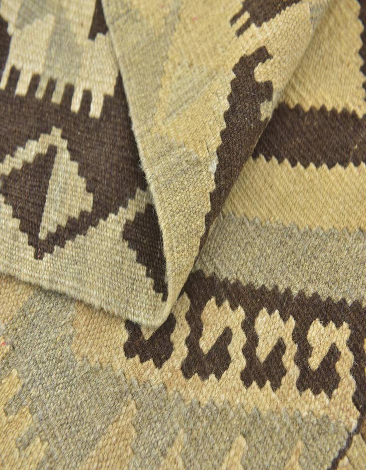 Detail image of  2' 7 x 4'  Hand Woven Kilim Maymana Wool Rug