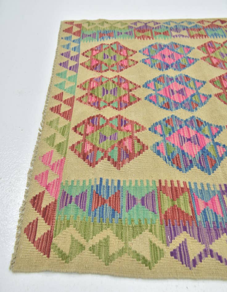 Detail image of  3' 2 x 4' 10  Hand Woven Kilim Maymana Wool Rug