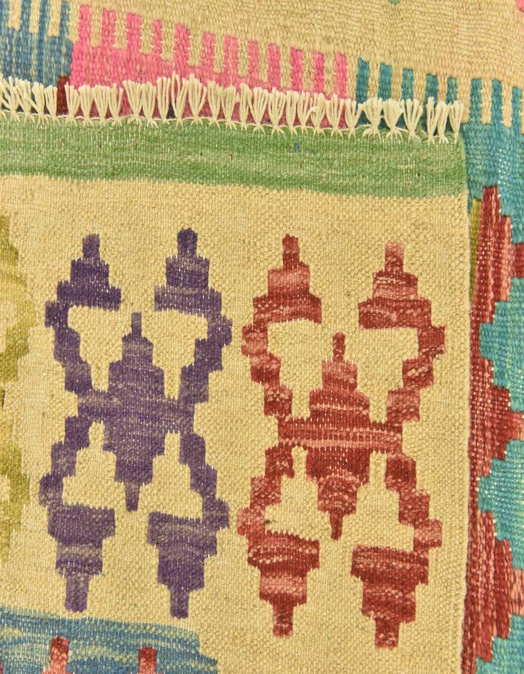 Detail image of  3' 2 x 4' 9  Hand Woven Kilim Maymana Wool Rug