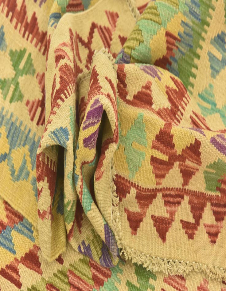 Detail image of  3' 2 x 5' 1  Hand Woven Kilim Maymana Wool Rug
