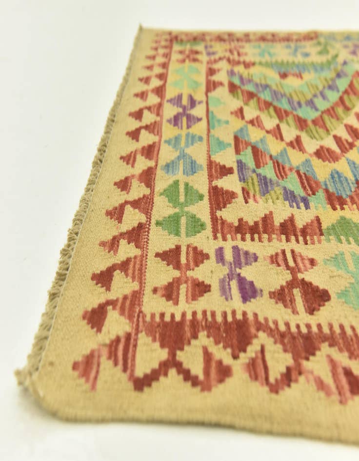 Detail image of  3' 2 x 5' 1  Hand Woven Kilim Maymana Wool Rug