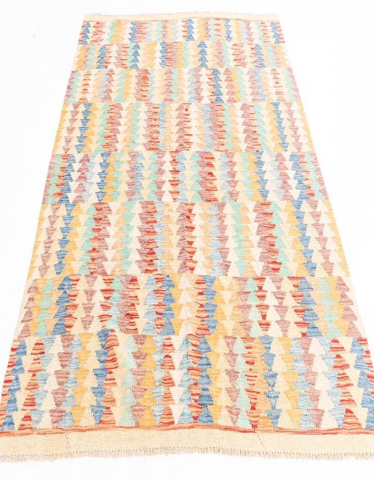 Detail image of  5' 2 x 6' 5  Hand Woven Kilim Maymana Wool Rug