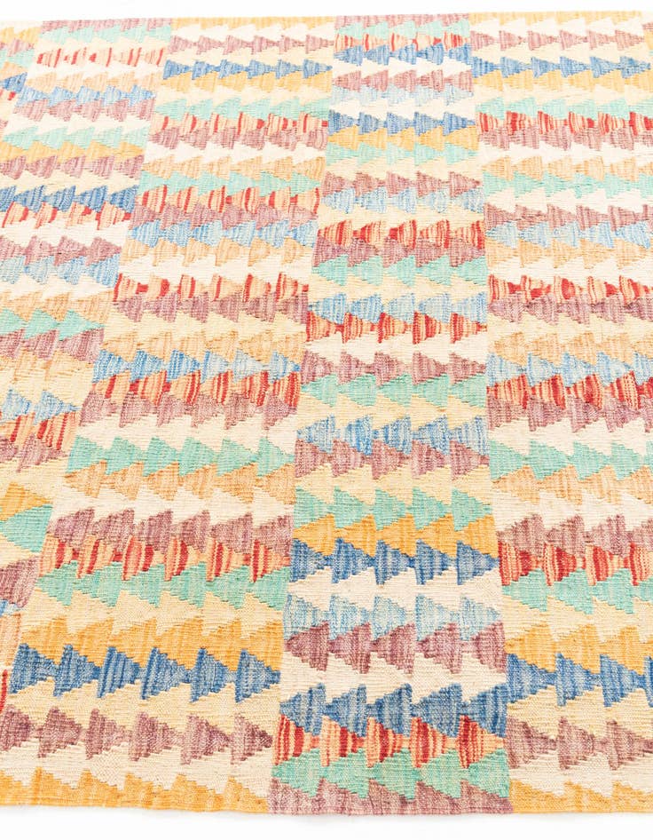Detail image of  5' 2 x 6' 5  Hand Woven Kilim Maymana Wool Rug
