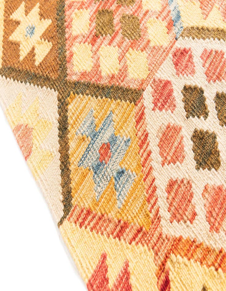 Detail image of 5' 2 x 6' 6 Hand Woven Kilim Maymana Wool Rug