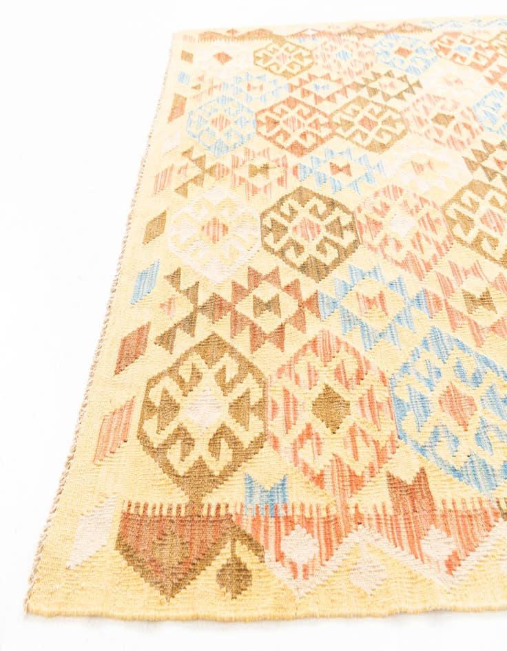Detail image of 5' x 6' 6 Hand Woven Kilim Maymana Wool Rug