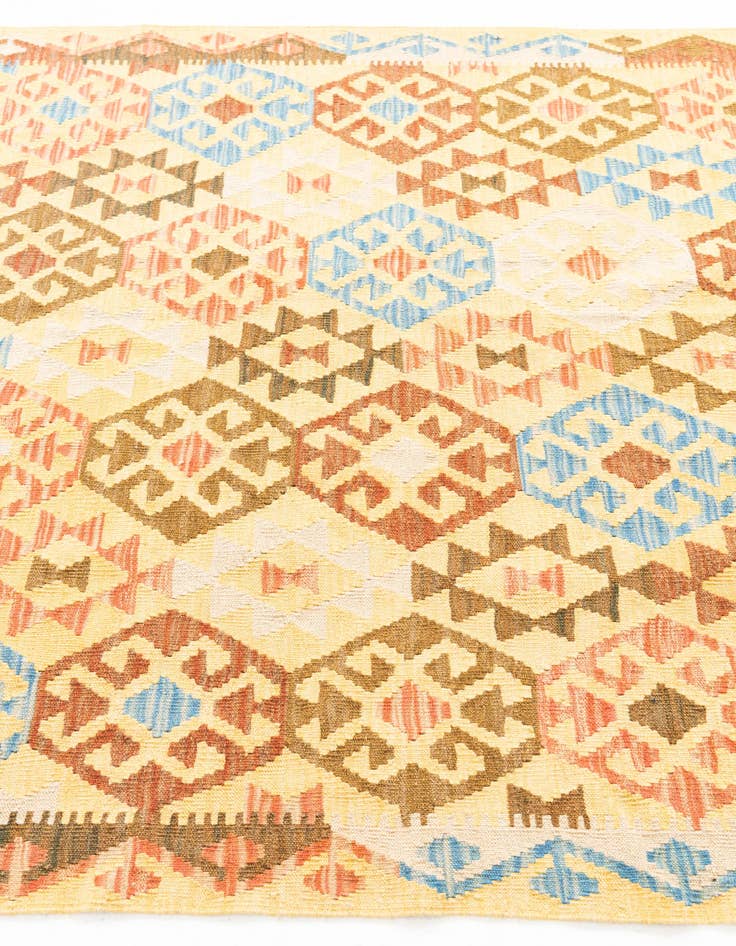 Detail image of 5' x 6' 6 Hand Woven Kilim Maymana Wool Rug