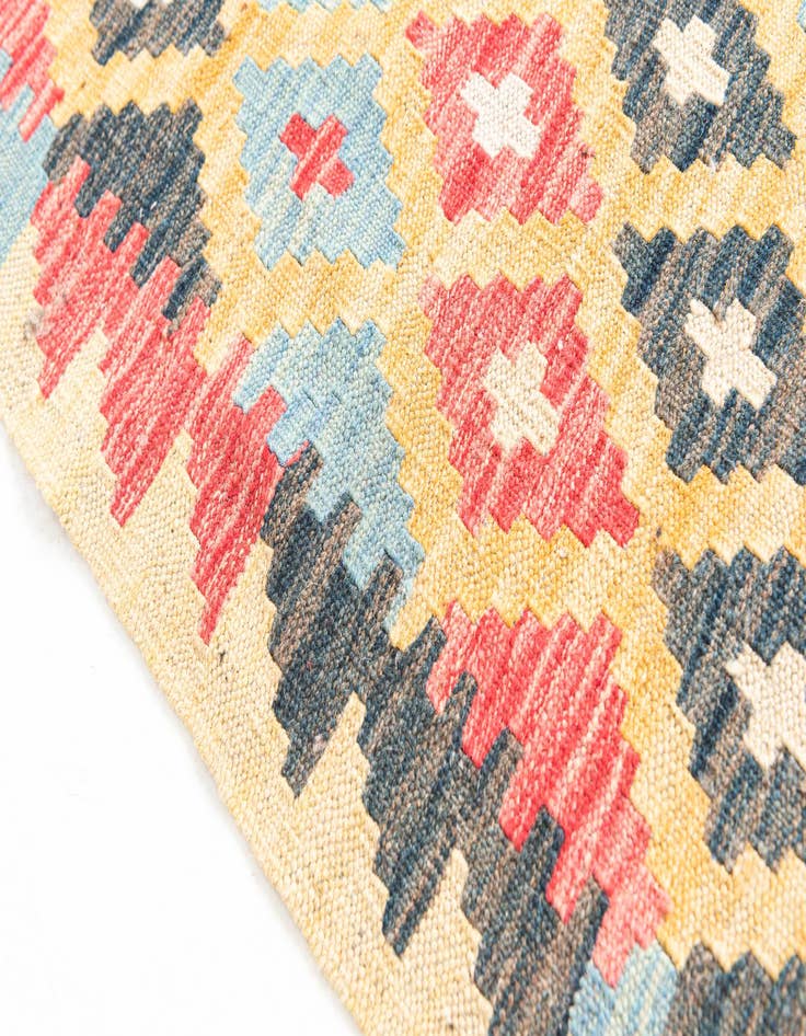 Detail image of  4' 2 x 6'  Hand Woven Kilim Maymana Wool Rug