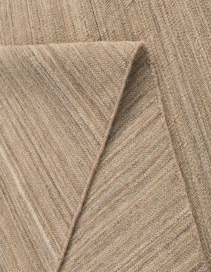 Detail image of  6' 8 x 9' 1  Hand Woven Kilim Modern Wool Rug