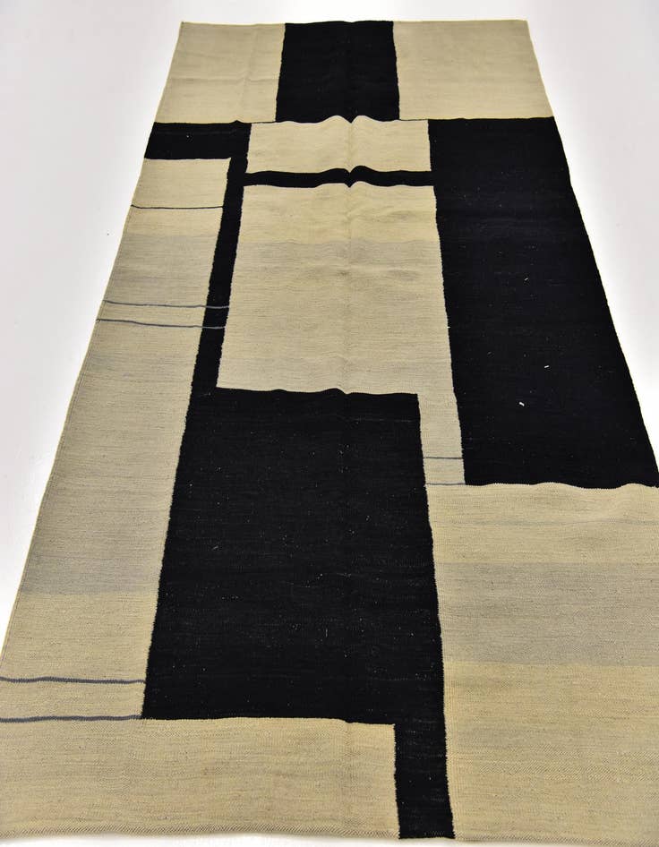 Detail image of  5' x 6' 6  Hand Woven Kilim Modern Wool Rug