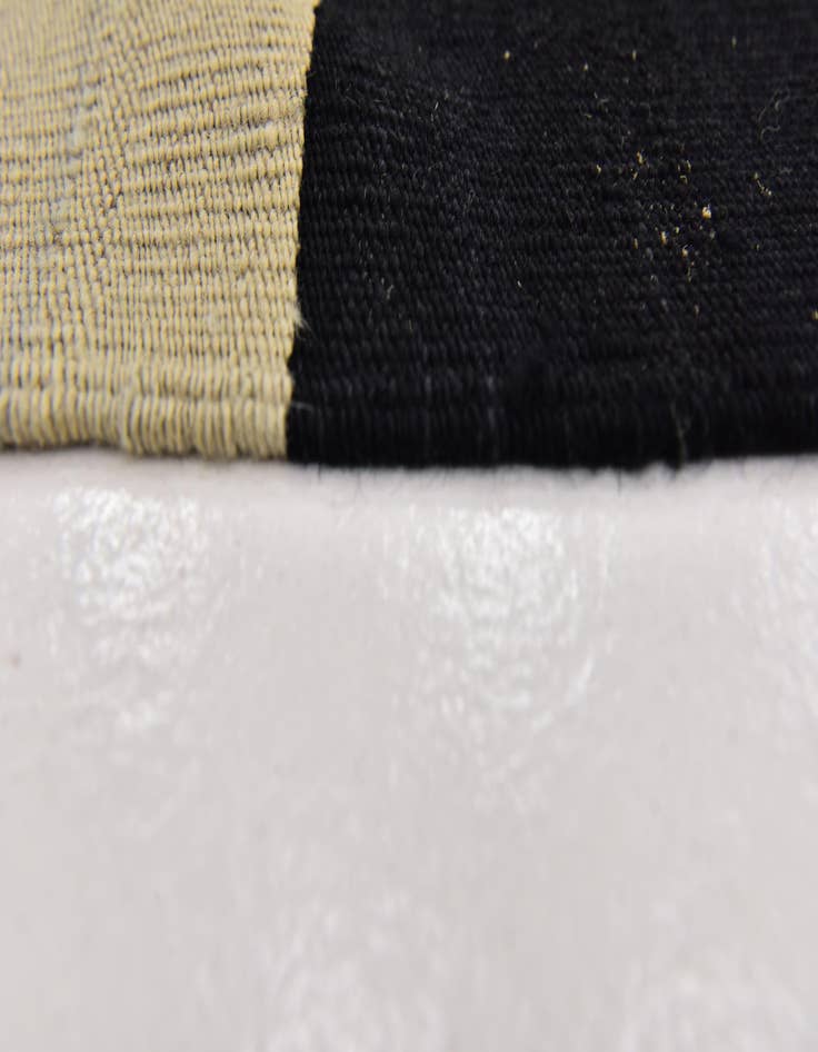 Detail image of  5' x 6' 6  Hand Woven Kilim Modern Wool Rug