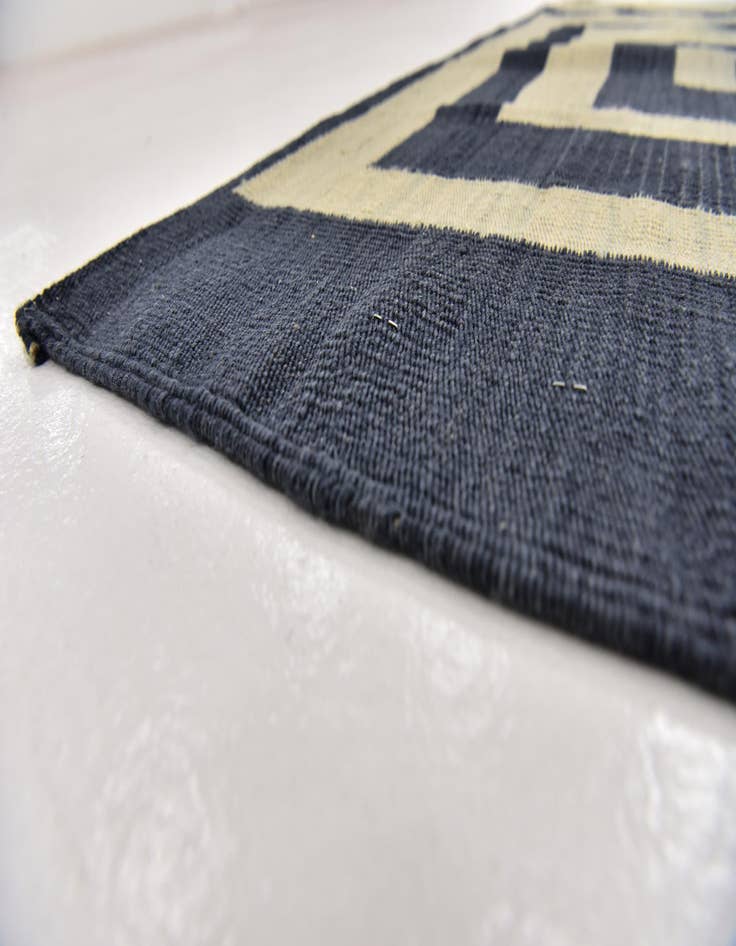 Detail image of  4' 2 x 5' 10  Hand Woven Kilim Modern Wool Rug