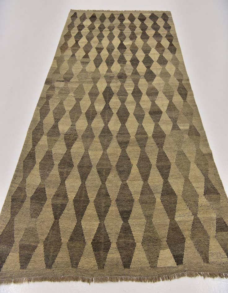 Detail image of  5' 3 x 7' 7  Hand Woven Kilim Modern Wool Rug