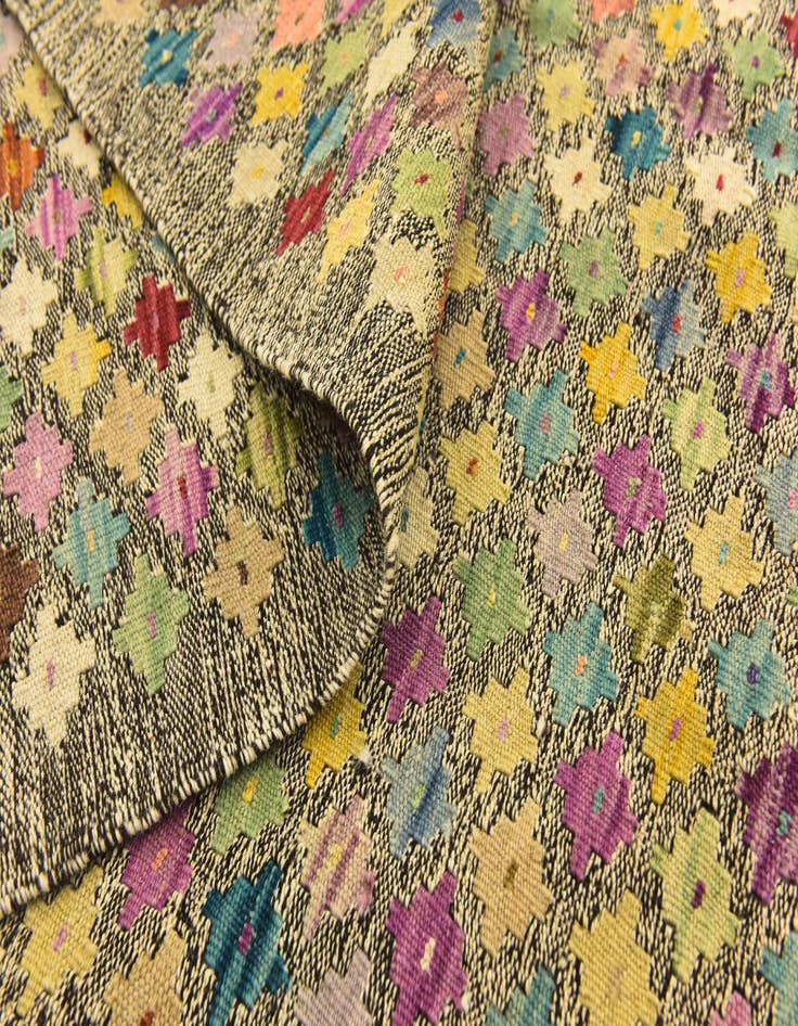 Detail image of  8' 9 x 9' 9  Hand Woven Kilim Modern Wool Rug