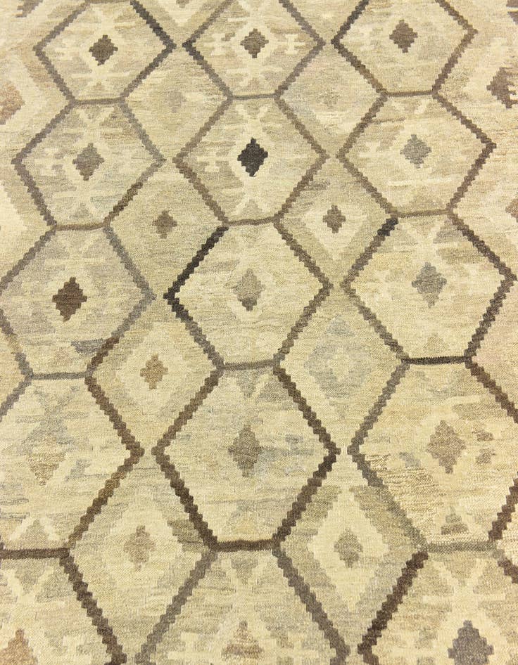 Detail image of  5' 6 x 8' 5  Hand Woven Kilim Modern Wool Rug