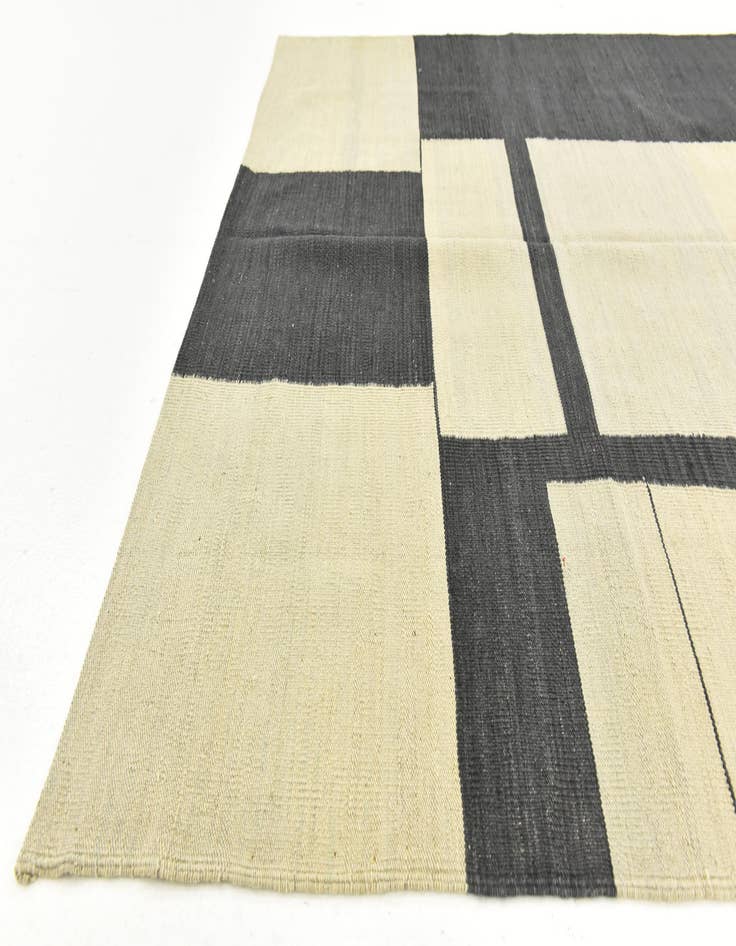 Detail image of  5' x 6' 4  Hand Woven Kilim Modern Wool Rug