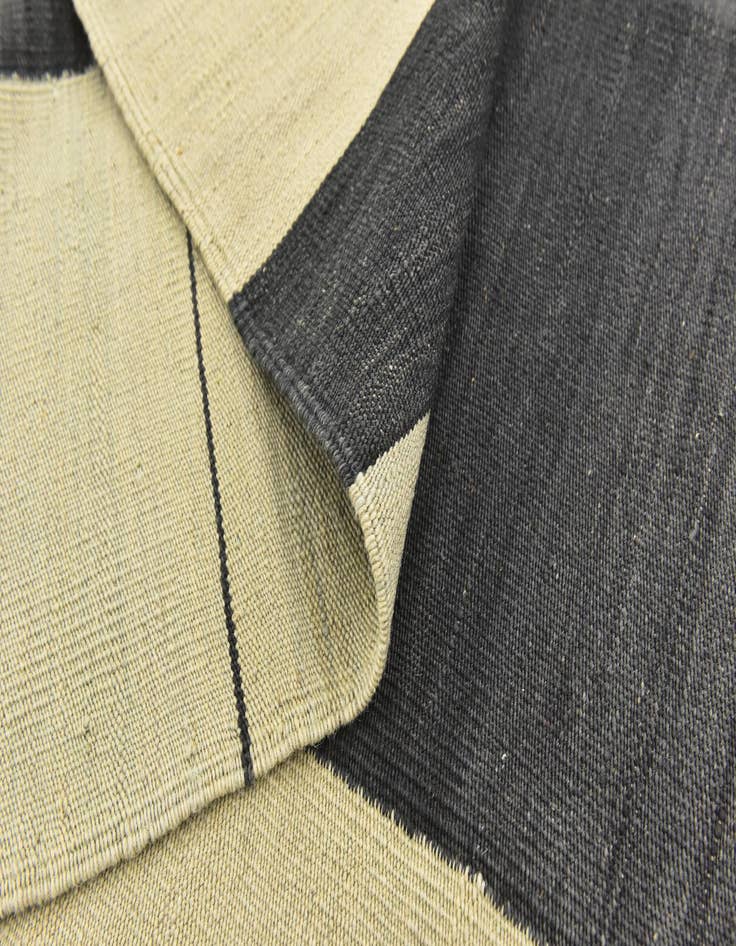 Detail image of  5' x 6' 4  Hand Woven Kilim Modern Wool Rug