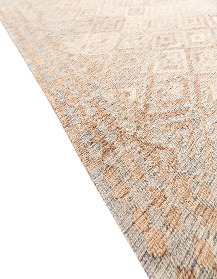 Detail image of  5' 7 x 7' 9  Hand Woven Kilim Modern Wool Rug