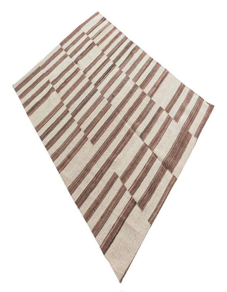 Detail image of  4' 3 x 5' 10  Hand Woven Kilim Modern Wool Rug