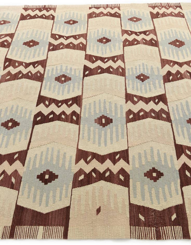 Detail image of  6' 8 x 9' 10  Hand Woven Kilim Modern Wool Rug