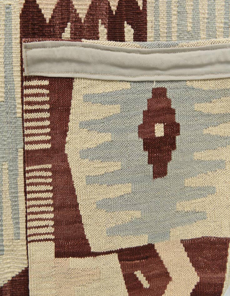 Detail image of  6' 8 x 9' 10  Hand Woven Kilim Modern Wool Rug