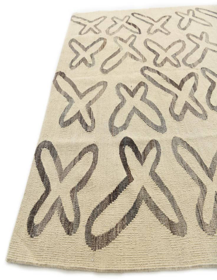 Detail image of  5' x 6' 5  Hand Woven Kilim Modern Wool Rug