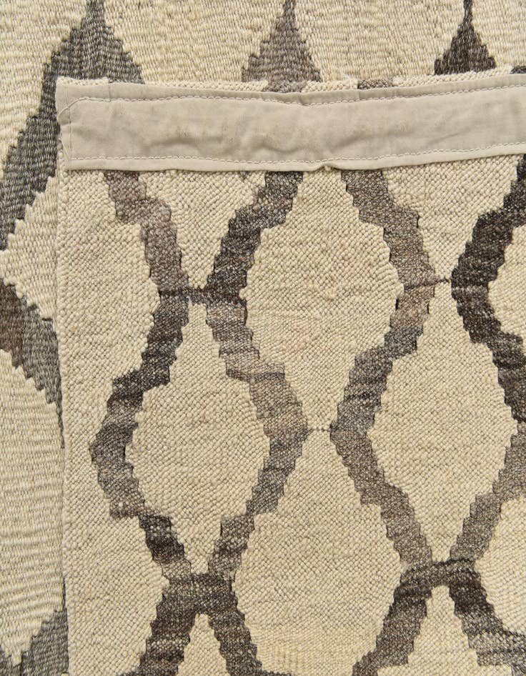 Detail image of  6' 4 x 7' 8  Hand Woven Kilim Modern Wool Rug