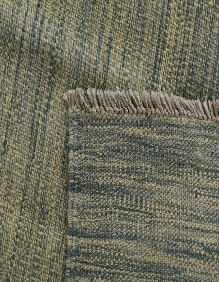 Detail image of  5' x 6' 6  Hand Woven Kilim Modern Wool Rug