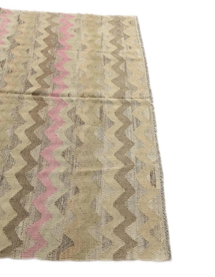 Detail image of  5' 4 x 7' 8  Hand Woven Kilim Modern Wool Rug