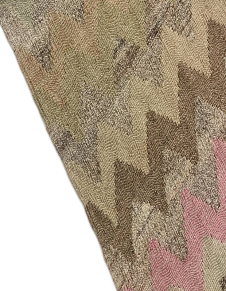 Detail image of  5' 4 x 7' 8  Hand Woven Kilim Modern Wool Rug