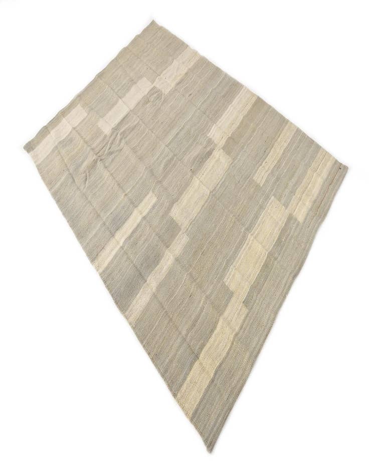 Detail image of  4' 1 x 5' 8  Hand Woven Kilim Modern Wool Rug
