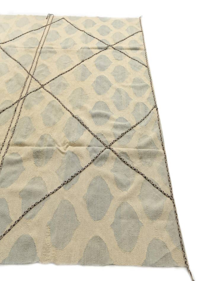 Detail image of  8' 2 x 9' 8  Hand Woven Kilim Modern Wool Rug