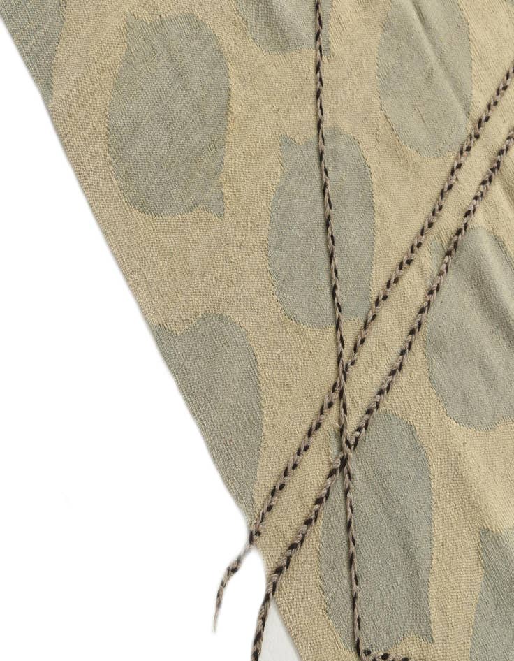 Detail image of  8' 2 x 9' 8  Hand Woven Kilim Modern Wool Rug