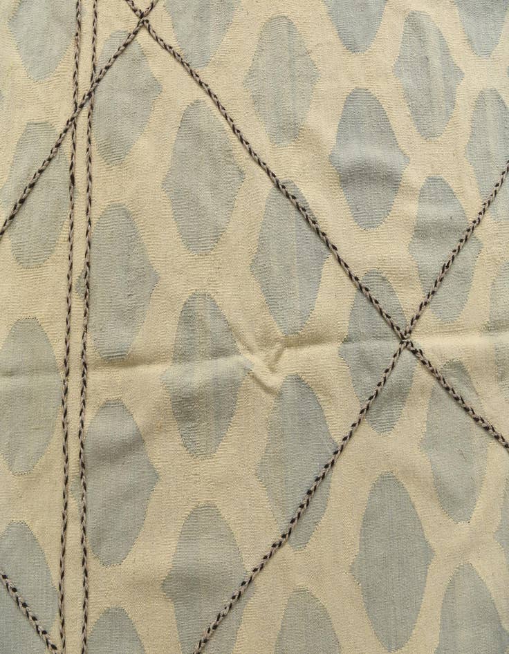 Detail image of  8' 2 x 9' 8  Hand Woven Kilim Modern Wool Rug