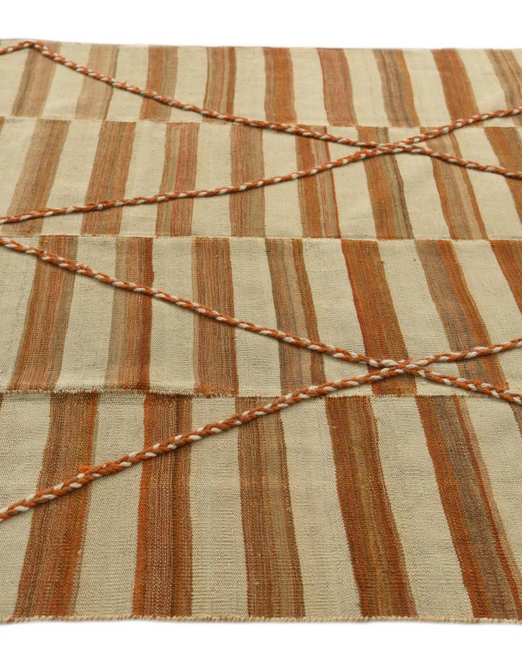 Detail image of  5' 5 x 7' 9  Hand Woven Kilim Modern Wool Rug