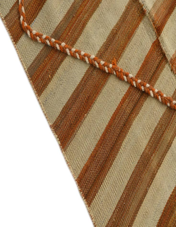 Detail image of  5' 5 x 7' 9  Hand Woven Kilim Modern Wool Rug