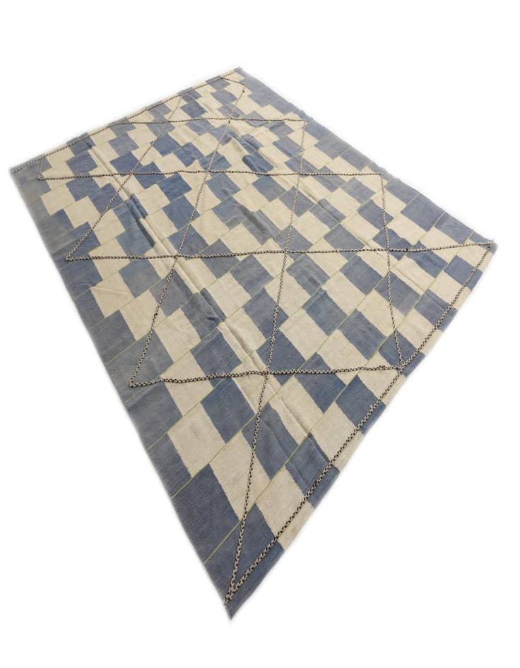 Detail image of  8' 5 x 10'  Hand Woven Kilim Modern Wool Rug