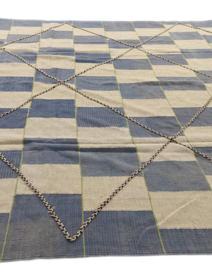 Detail image of  8' 5 x 10'  Hand Woven Kilim Modern Wool Rug