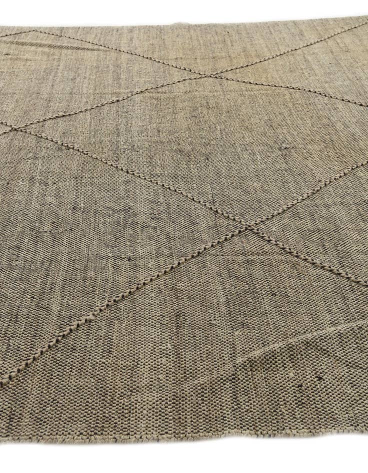 Detail image of  8' 6 x 9' 8  Hand Woven Kilim Modern Wool Rug