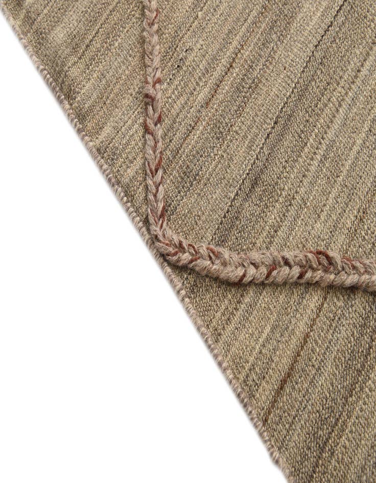 Detail image of  5' x 6' 6  Hand Woven Kilim Modern Wool Rug