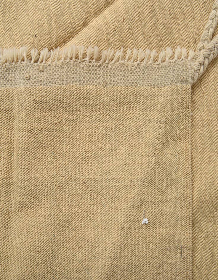 Detail image of  4' 2 x 6' 1  Hand Woven Kilim Modern Wool Rug