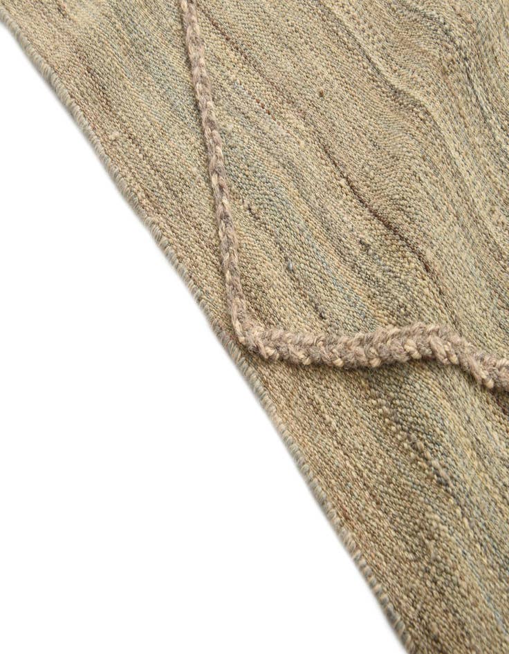 Detail image of  4' 9 x 6' 7  Hand Woven Kilim Modern Wool Rug